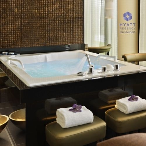 Vasca da bagno idromassaggio - HYDROXEUR® RENDEZVOUS. - Trautwein - da appoggio / per ambiente abitativo / ad uso professionale