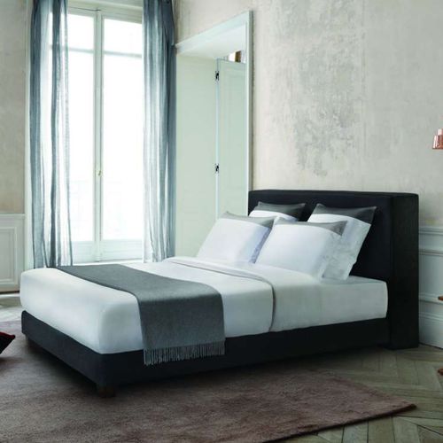Testiera per letto matrimoniale - CUBE  - Treca Paris - contemporanea / in tessuto / imbottita