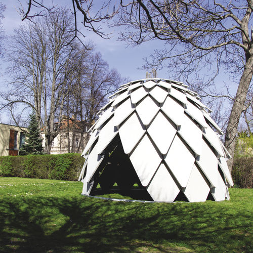 Capanno per giardino in compensato - PINECONE - mmcité street furniture - in acciaio / design originale / per spazio pubblico