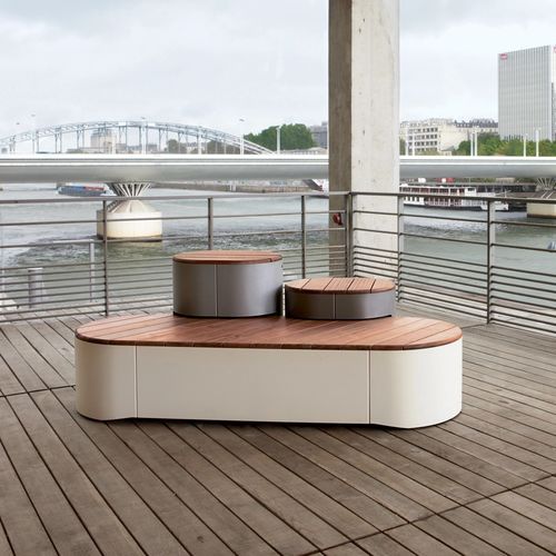 Panca per spazi pubblici contemporanea - URBAN ISLANDS - mmcité street furniture - in legno di latifoglie / in HPL / senza schienale