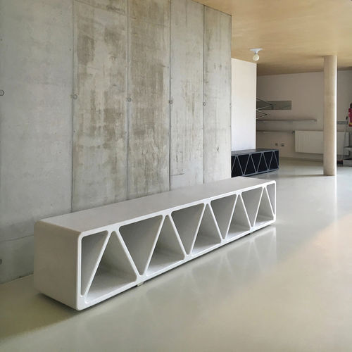Panca per spazi pubblici contemporanea - CONSTRUQTA - mmcité street furniture - in calcestruzzo ad alte prestazioni / senza schienale / senza braccioli