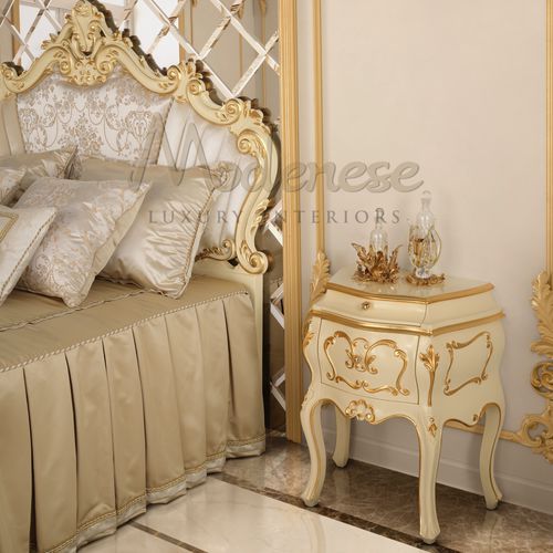 Comodino classico - 15250 - Modenese Luxury Interiors - in legno / quadrato / con cassetti