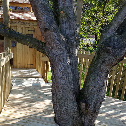 Listone per esterno in legno modificato - CITIDECK - Marley - aspetto legno / contract / FSC