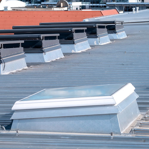 Lucernario per tetto piano - F100 - LAMILUX Heinrich Strunz GmbH - per sistema di ventilazione / per ristrutturazione di edificio / a doppi vetri