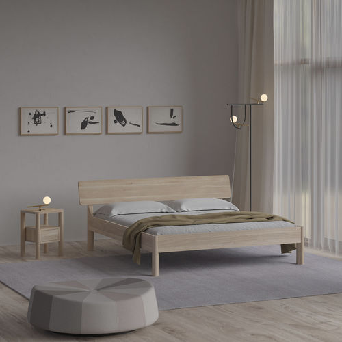Letto matrimoniale - MOLLIS - vitamin design - contemporaneo / con testiera / in legno massiccio