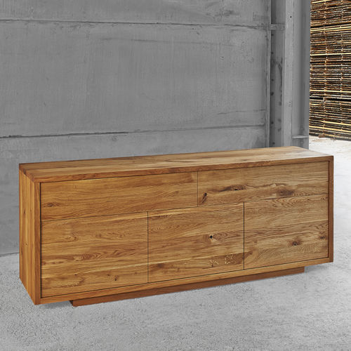 Credenza contemporanea - LINEA - vitamin design - in rovere / in noce / in legno massiccio