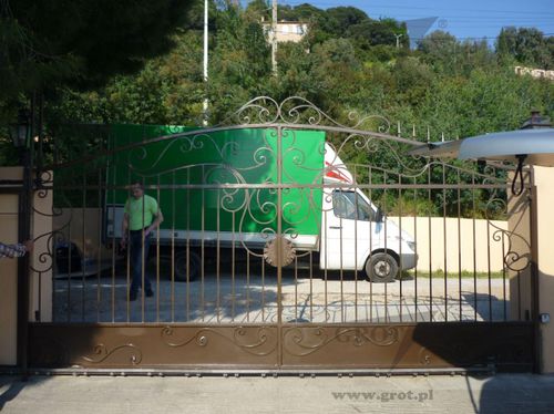 Cancello battente - BIO 4 - GROT - in ferro battuto / a sbarre / per uso residenziale