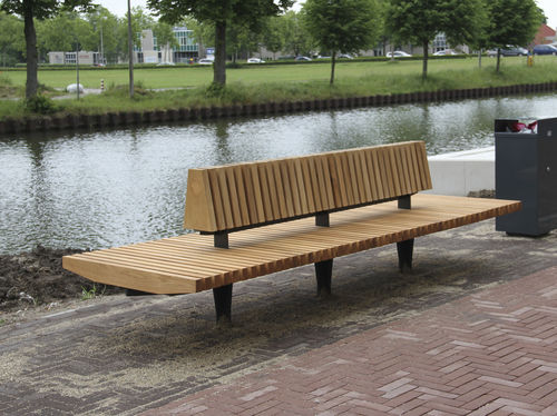 Panca per spazi pubblici contemporanea - PANARO - ANAE street furniture - in legno / in acciaio con rivestimento a polvere / con schienale