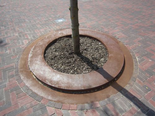 Cordolo per albero - RIEST - ANAE street furniture - in acciaio COR-TEN® / circolare