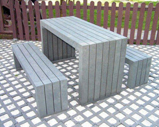 Set tavolo e panca contemporaneo - Architectural Street Furnishings - in plastica riciclata / da esterno / per spazio pubblico