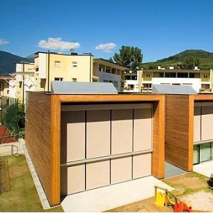 Tenda avvolgibile a rullo con cassonetto - TENDE ESTERNE IL VERTICALE - Solaris Tende srl - per finestra / in tessuto / da esterno