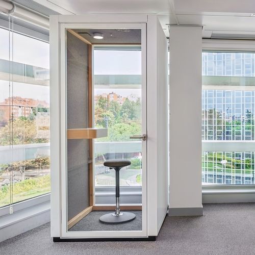 Isola di privacy per ufficio con porta vetrata - EVA BOOTH - Dynamobel - a 1 posto / in tessuto / in vetro