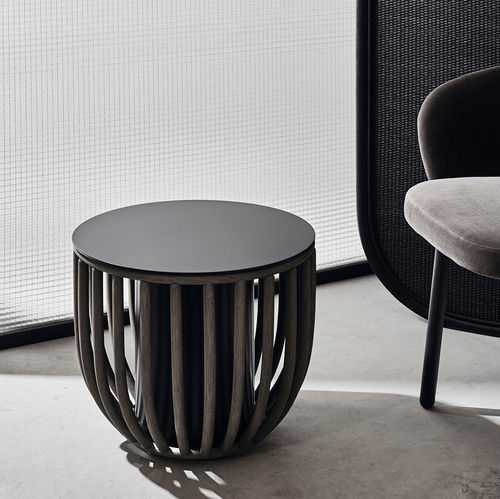 Tavolino basso contemporaneo - FRAMES - expormim - in acciaio laccato / con supporto in acciaio / con supporto in rattan
