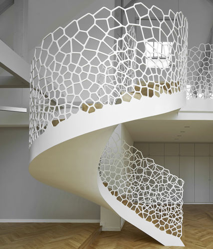 Scala a chiocciola - CELLS™ - EeStairs - con gradini in legno / con struttura in metallo / per uso residenziale