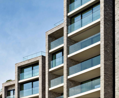 Balcone a pannelli - GROOVEE™ - EeStairs - in vetro / in calcestruzzo / senza telaio