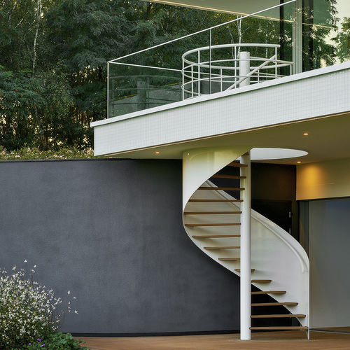 Scala di gamma superiore - HOLTEN - EeStairs - a chiocciola / con gradini in legno / con gradini in plastica