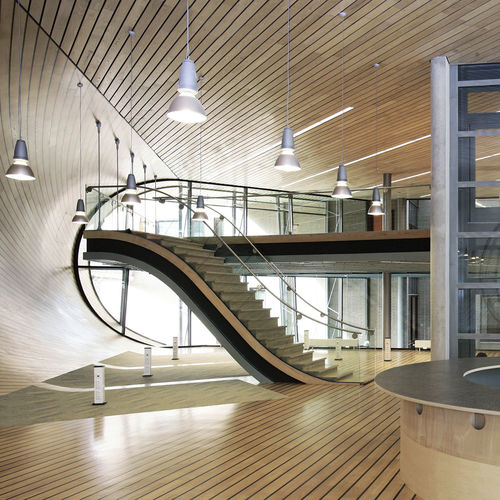 Scala di gamma superiore - HISTORISCH CENTRUM OVERIJSSEL, ZWOLLE - EeStairs - dritta / con gradini in legno / con struttura in metallo