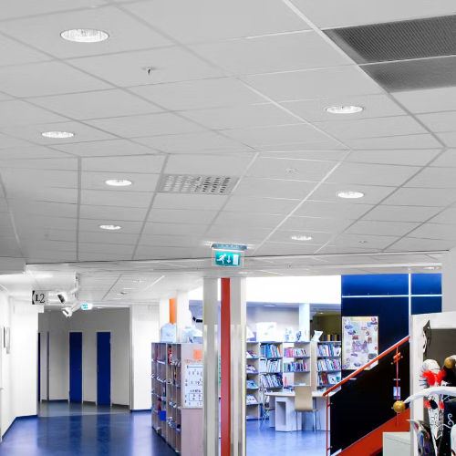 Pannello acustico per soffitto - TROPIC™ - ROCKFON - in lana di roccia / rettangolare / liscio