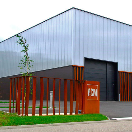 Rivestimento di facciata a doghe - CONSTRUCTION - Coutier Industrie - in corten / in lamiera / verticale
