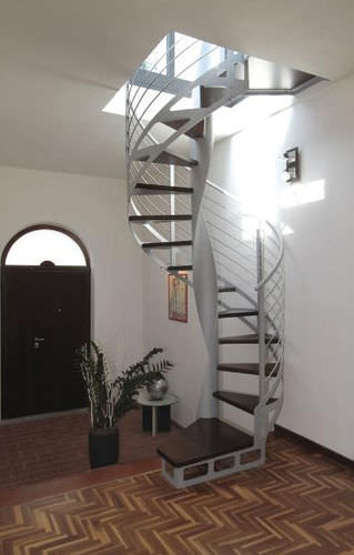Scala elicoidale - ORTENSIA - New Living srl - con gradini in legno / con struttura in metallo / contemporanea