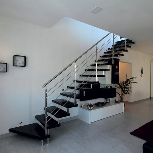 Scala dritta - ERICA A - New Living srl - con gradini in legno / contemporanea / sospesa
