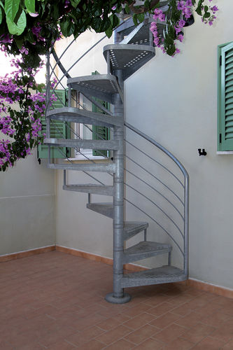 Scala a chiocciola - GLADIOLO ZINCATO - New Living srl - con gradini in metallo / con struttura in metallo / da esterno