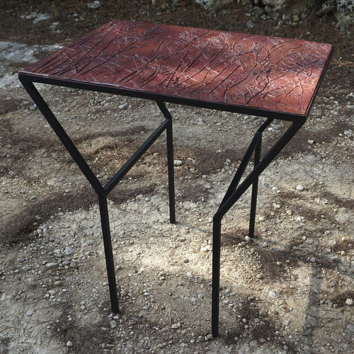 Tavolo alto design originale - EMPREINTES Y  - ICI ET LA - in calcestruzzo fibrorinfrozato / con supporto in acciaio / rettangolare