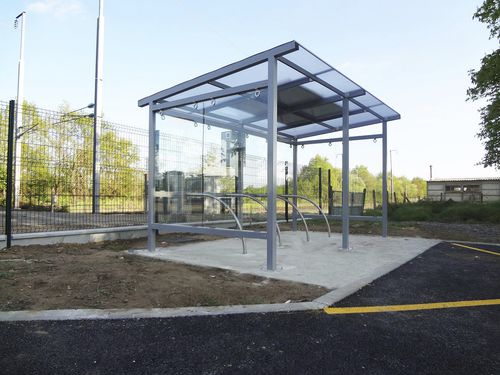 Pensilina per biciclette con pannelli solari - Via Composites - in composito / per spazi pubblici / per zone urbane