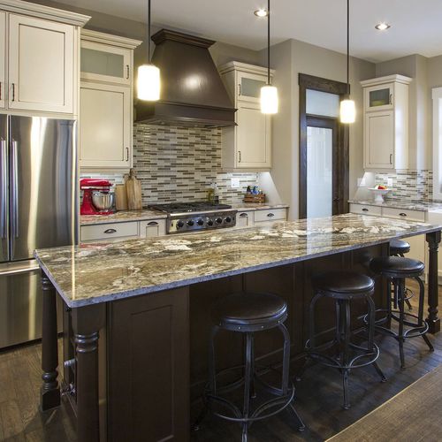 Cucina classica - BEDFORD  - AYA kitchens - in legno dipinto / con isola / a L