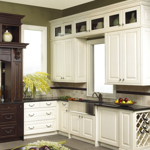 Cucina classica - CHARLESTON - AYA kitchens - in rovere / in ciliegio / in acero