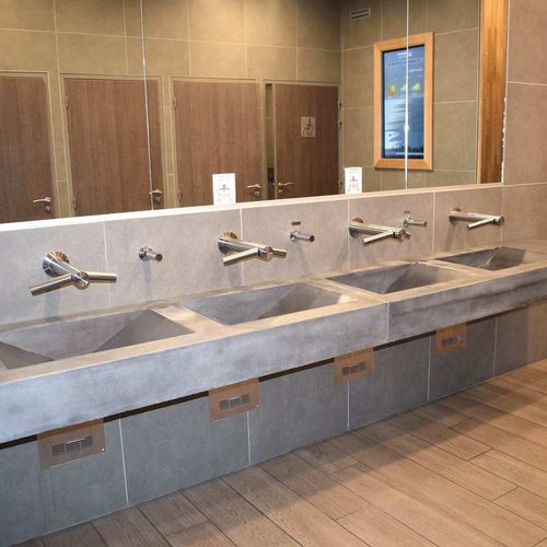 Lavandino sospeso - BALIAN BETON Atelier - rettangolare / in ceramica