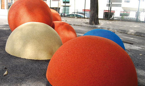 Mobili da gioco - EUROFLEX® Ball and Half Ball  - KRAIBURG Relastec GmbH & Co. KG