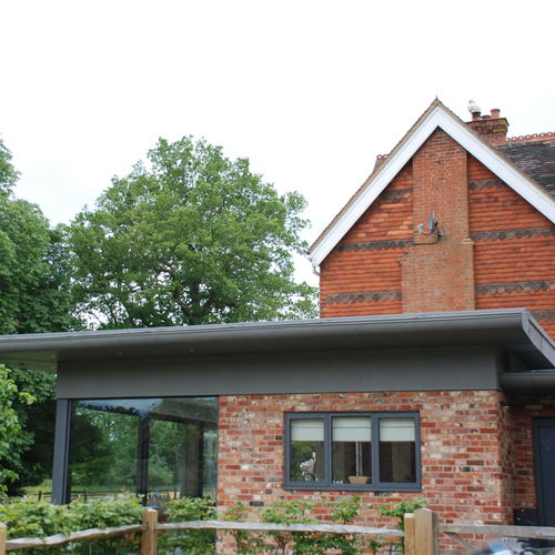 Copertura in zinco - VICTORIAN VICARAGE - Peters Roofing - aspetto metallo / piana