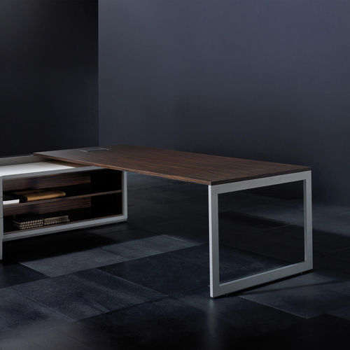 Scrivania direzionale - VEKTOR - Forma 5 - individuale / classica / in legno