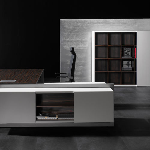 Armadio classificatore alto - VEKTOR - Forma 5 - impiallacciato in legno / con cassetti / con porta scorrevole