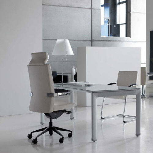 Poltrona direzionale contemporaneo - E+ - Forma 5 - in pelle / in metallo / con poggiatesta