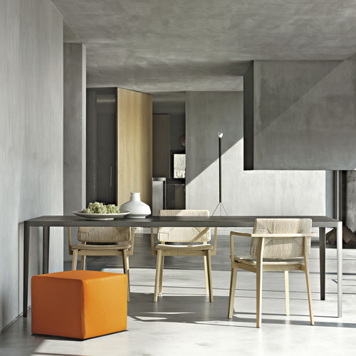 Tavolo da pranzo contemporaneo - FILO - LEMA Home - in cemento / con supporto in lamiera di acciaio / quadrato