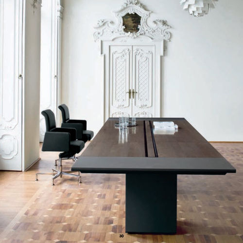 Tavolo da riunione in stile - ONO - Frezza - in legno / con supporto in alluminio anodizzato / rettangolare