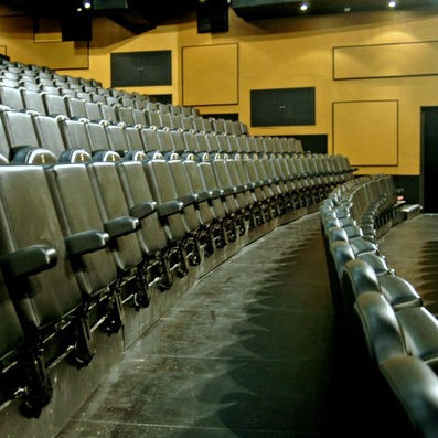 Gradinata telescopica - BLEACHERS - MASTER INDUSTRIE - a scomparsa / curva / automatizzata