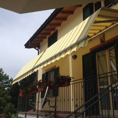 Tenda da sole a proiezione - OBLIQUA - KE Outdoor Design - a motore / manuale / contract