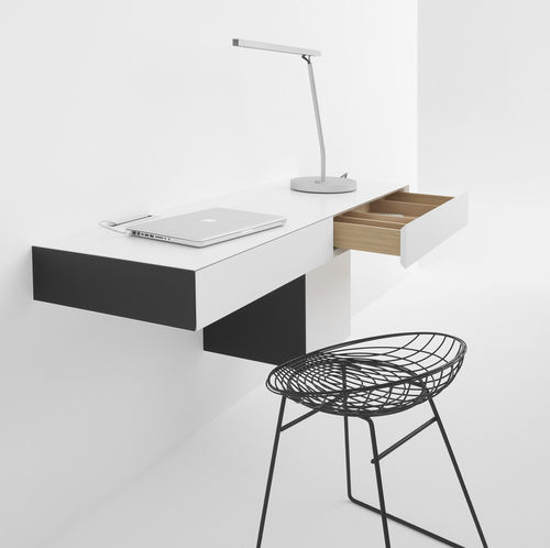 Scrivania da parete - VISION - pastoe - contemporanea / in MDF