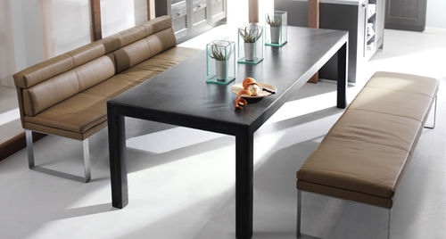Divanetto imbottito contemporaneo - MENU - Machalke - in pelle / con schienale / beige