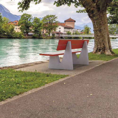 Panca per spazi pubblici contemporanea - DOLOMITI - BELLITALIA - in calcestruzzo ad alte prestazioni / in legno / con schienale