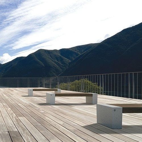 Panca per spazi pubblici contemporanea - ERACLEA W - BELLITALIA - in legno / in pietra ricostituita / senza schienale