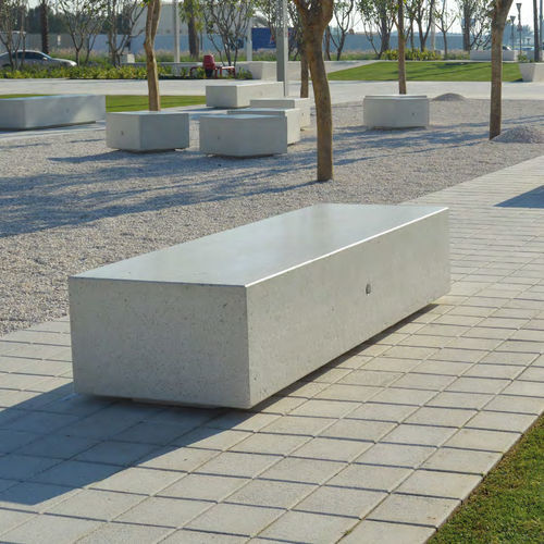 Panca per spazi pubblici contemporanea - KUBB 2D - BELLITALIA - in pietra ricostituita / senza schienale / senza braccioli