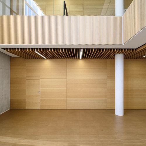 Perlina da parete - Grupo GUBIA - da soffitto / da pavimento / in legno