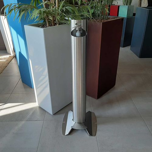Distributore di gel igienizzante a pavimento - STEELAB SBD-HYMADE - ATELIER SO GREEN - autoportante / a pedale / personalizzabile