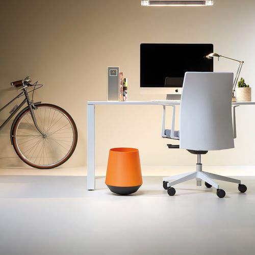 Cestino gettacarte in polipropilene - BIEL - Made Design Barcelona