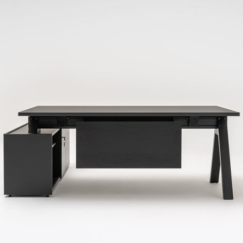 Scrivania direzionale - Viga - MDD - da terra / contemporanea / in rovere