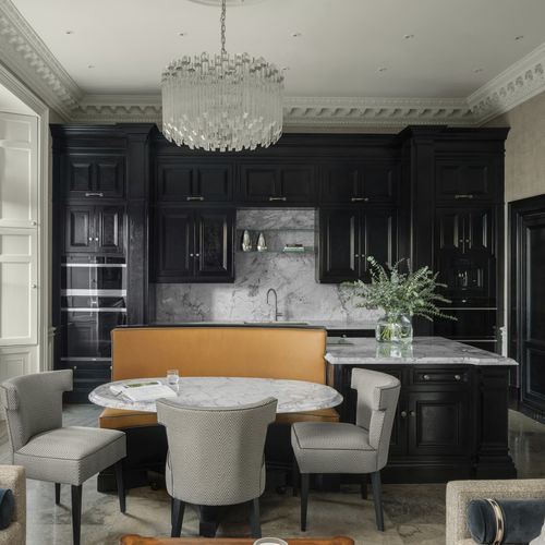 Cucina classica - CITY TOWNHOUSE - Clive Christian - in noce / in mogano / in marmo